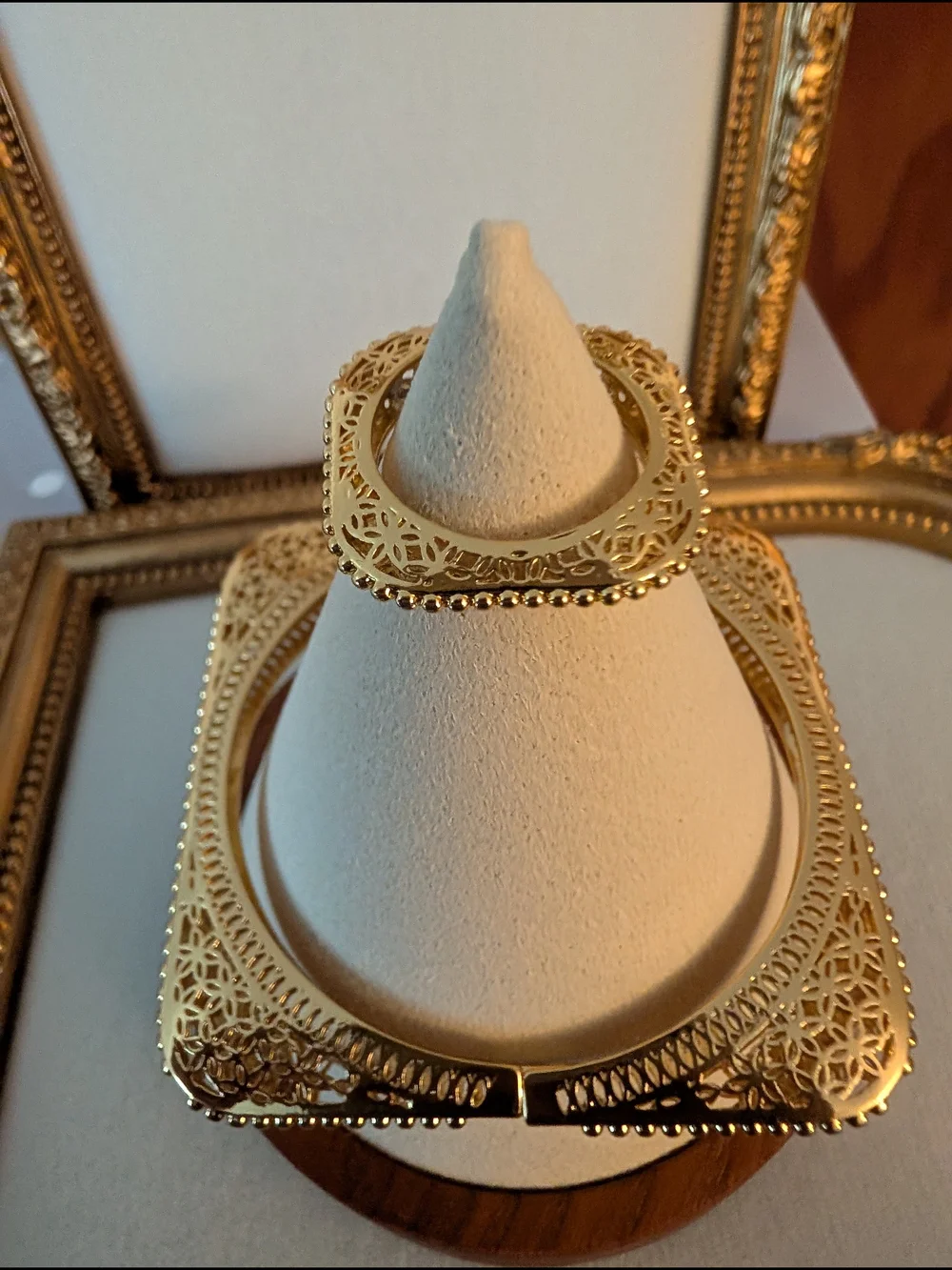Gold Filigree Bracelet and Ring Size 7.5 - Picture 2 of 14